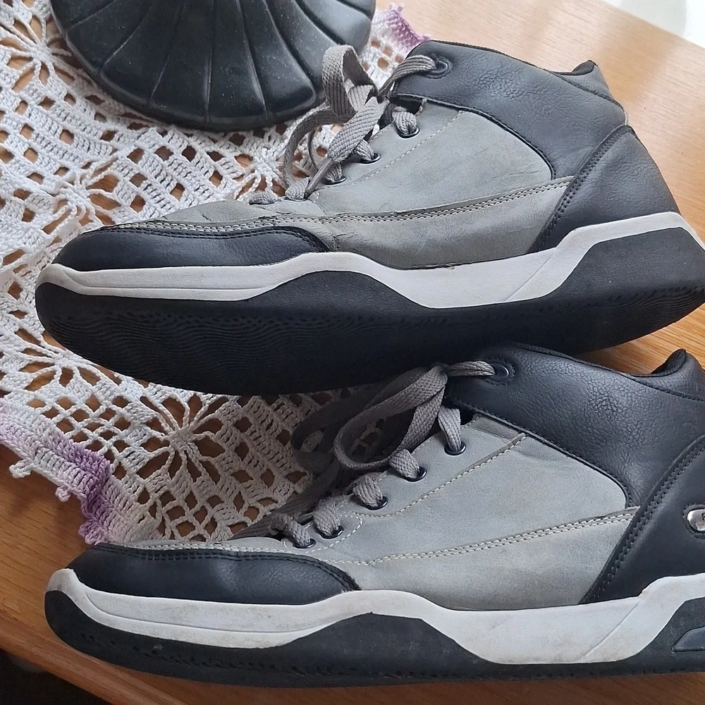 FUBU Men's s Sneakers Size 10